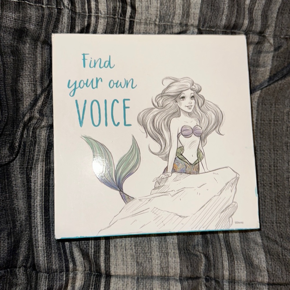 Little mermaid sign decor